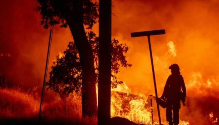 US firefighters battle suicidal thoughts after the blaze
