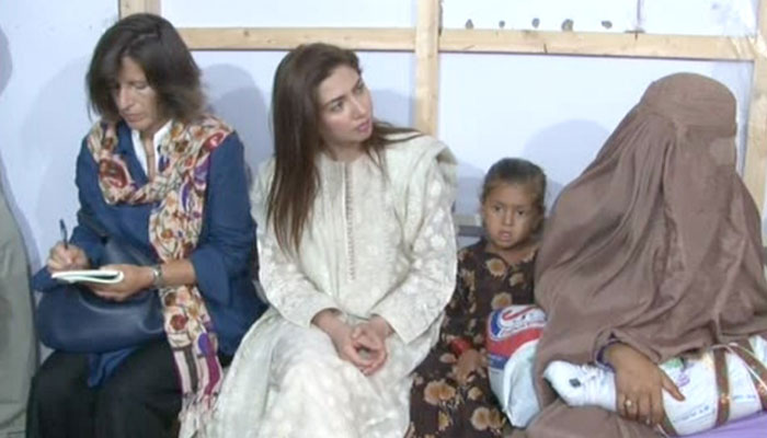 Mahira Khan says homeless, refugee children is a critical issue 