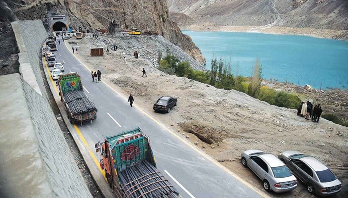 Former federal minister criticises govt’s reservations over CPEC 