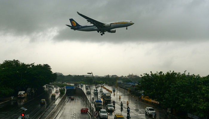 Air pressure mix-up causes mass bleeding on Indian flight