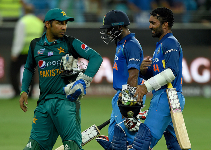 Pakistan, India face off with Asia Cup final on the line