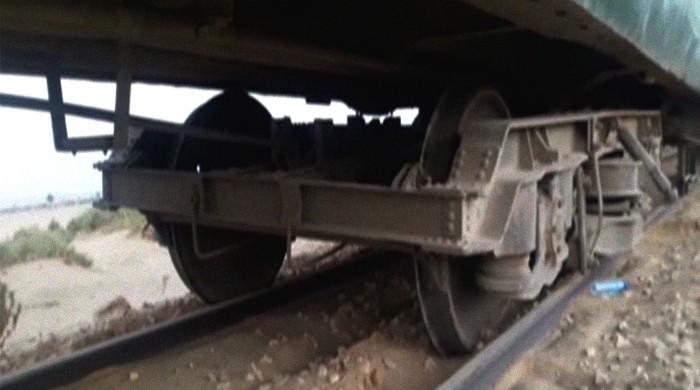 No fatalities as eight bogies of Peshawar-bound train derail near Sehwan