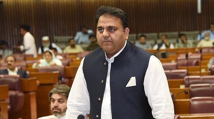 Fawad Chaudhry apologises to opposition members over 'derogatory' remarks 