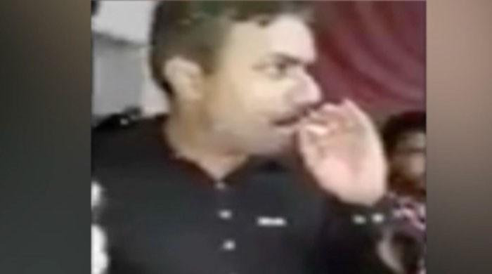Video emerges of PTI's Ali Hingoro misbehaving with Hyderabad police 