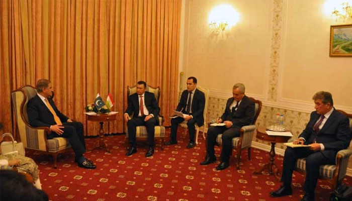 Pakistan desires to intensify bilateral cooperation with Tajikitsan: Qureshi
