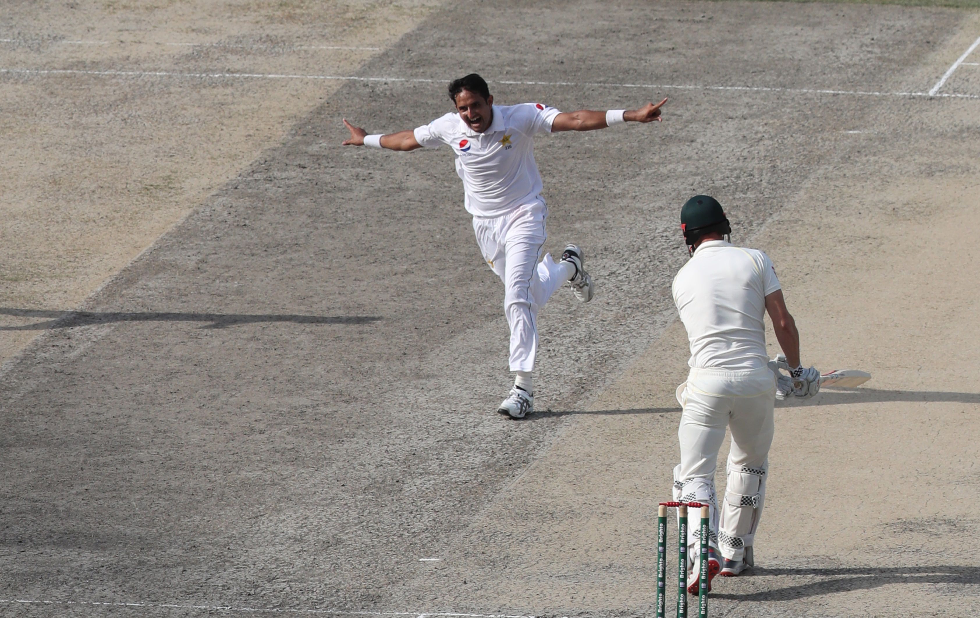 Cricket world all praise for Mohammad Abbas