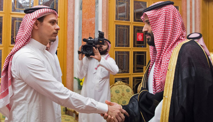 Saudi king, crown prince meet Khashoggi family