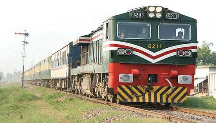 President to inaugurate Karachi-Dhabeji train today
