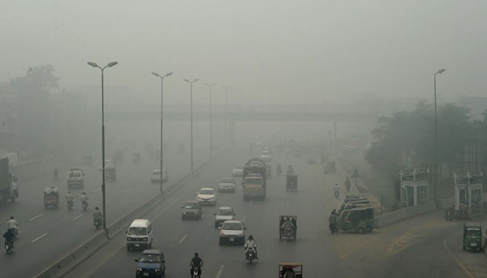 Thickening smog threatens air quality in Punjab 