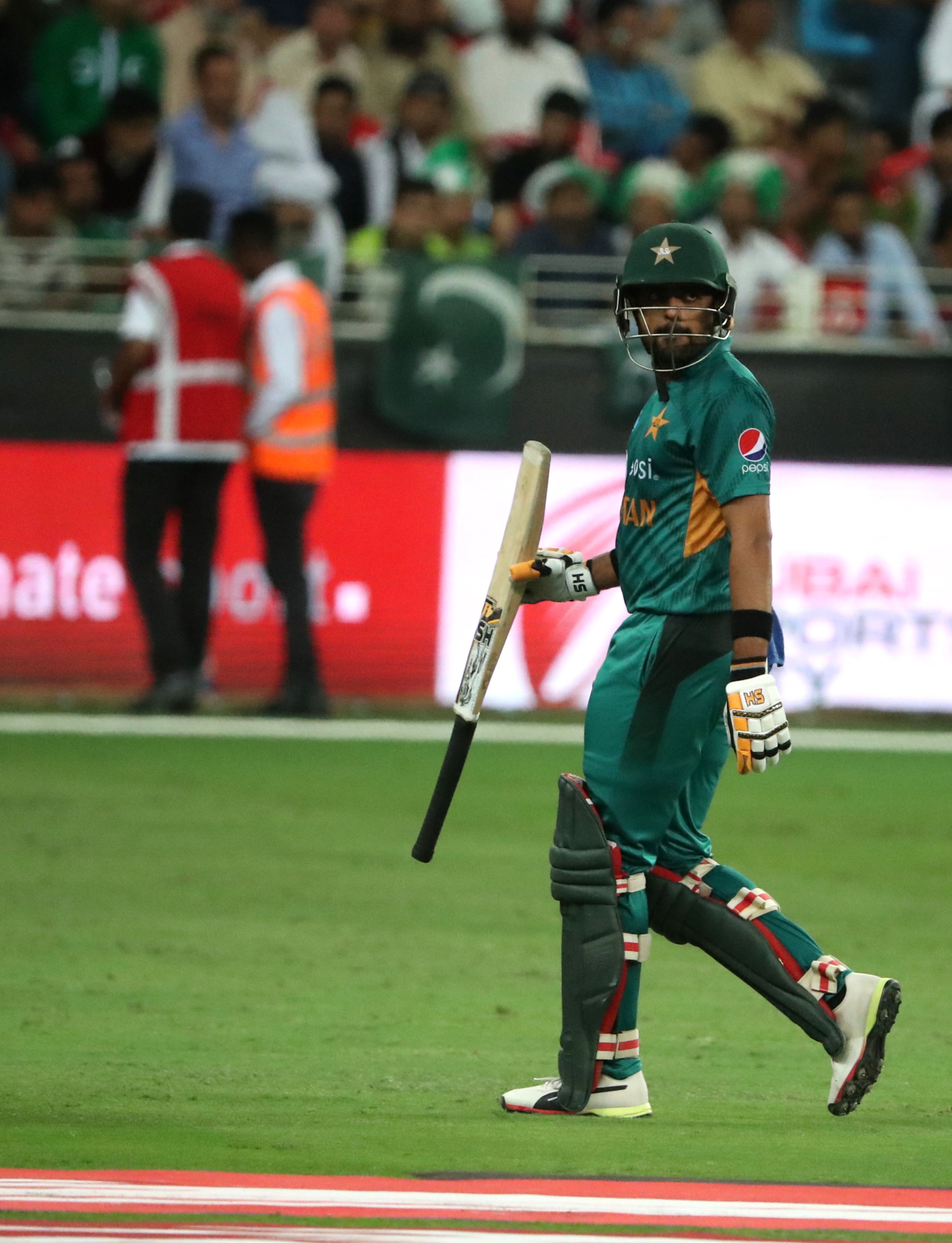 Pakistan beat New Zealand by six wickets to clinch T20 series