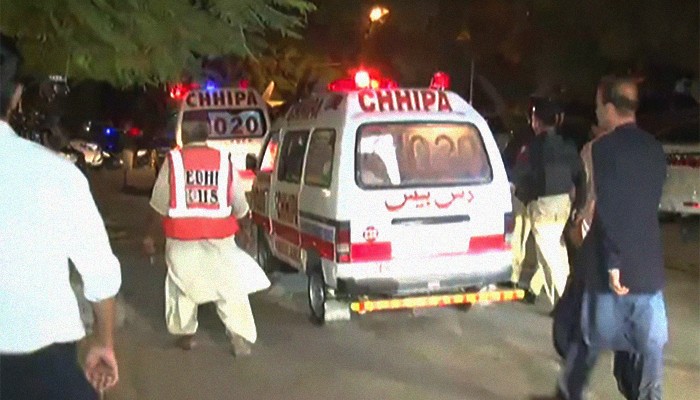Children's deaths: Karachi restaurant was served notice two months ago