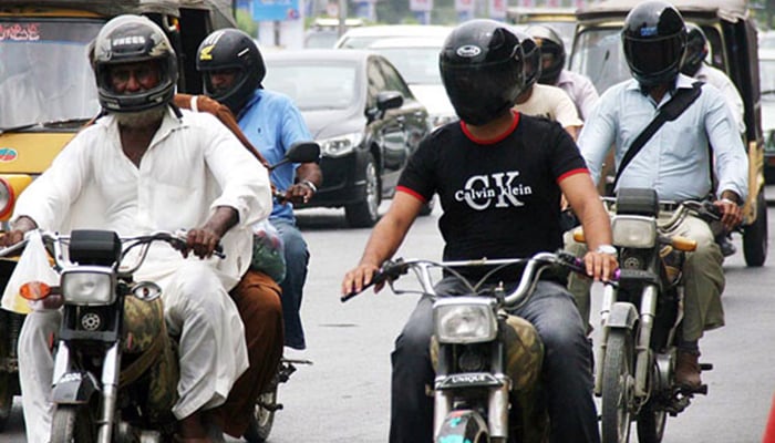 Rawalpindi to stop refuelling motorcyclists without helmets 