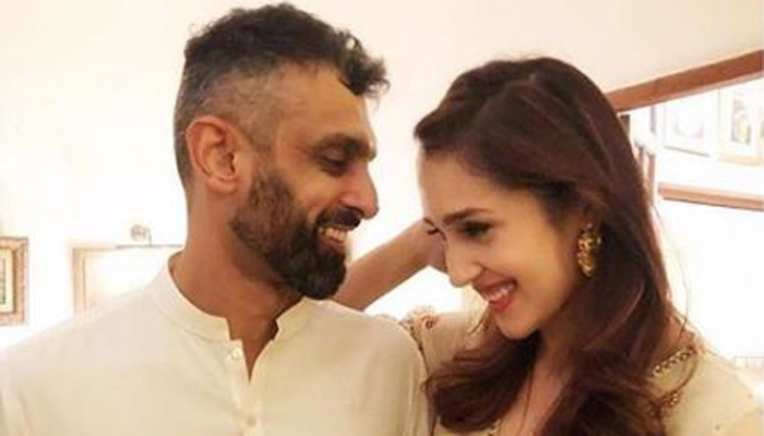 Mira Sethi announces she's engaged