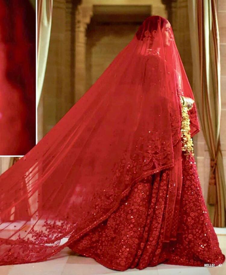 priyanka chopra sabyasachi wedding dress