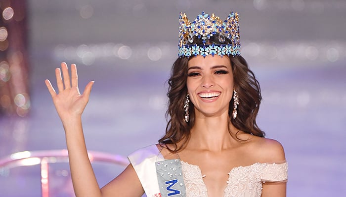 Mexican volunteer crowned Miss World