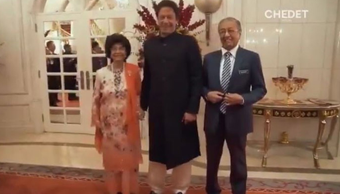 Malaysia's first lady shares why she asked PM Imran if she could hold his hand