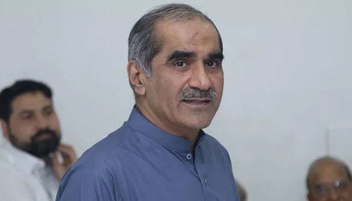 Saad Rafique presented before SC in railways losses case