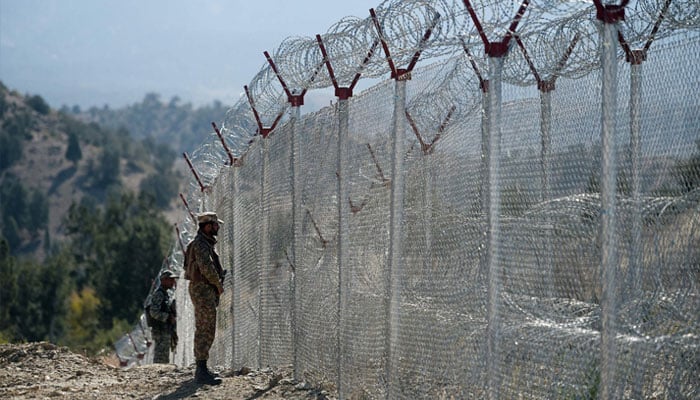 Work on 233 forts, fencing of 802km Pak-Afghan border completed