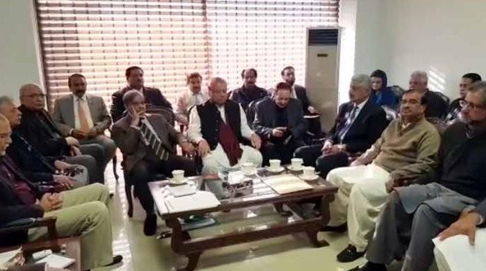 PML-N decides to give govt 'tough time' if Nawaz sentenced