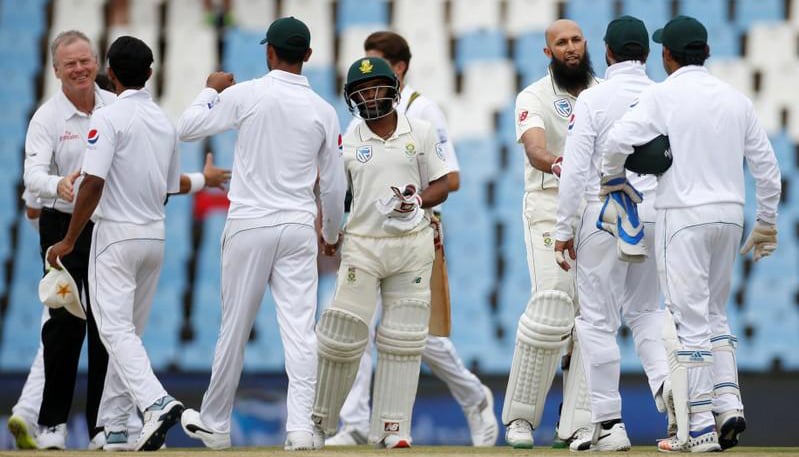 Pakistan look to fix batting woes against hostile South Africa