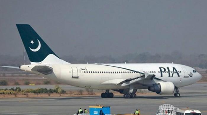 PIA directs cabin crew members to lose weight PIA directs cabin crew members to lose weight