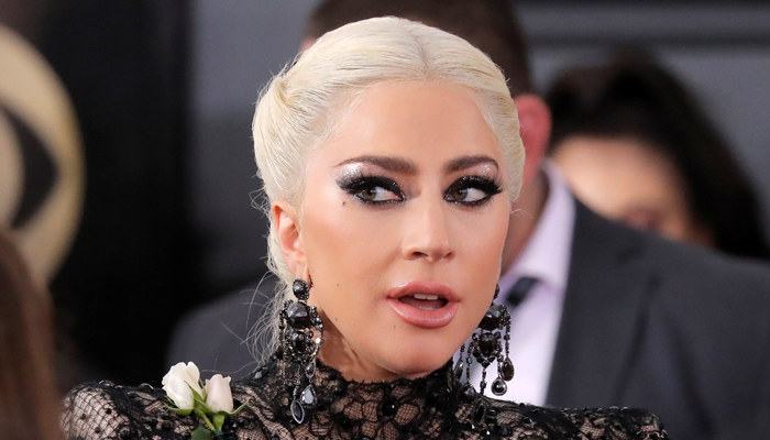 Lady Gaga apologises for R. Kelly collaboration