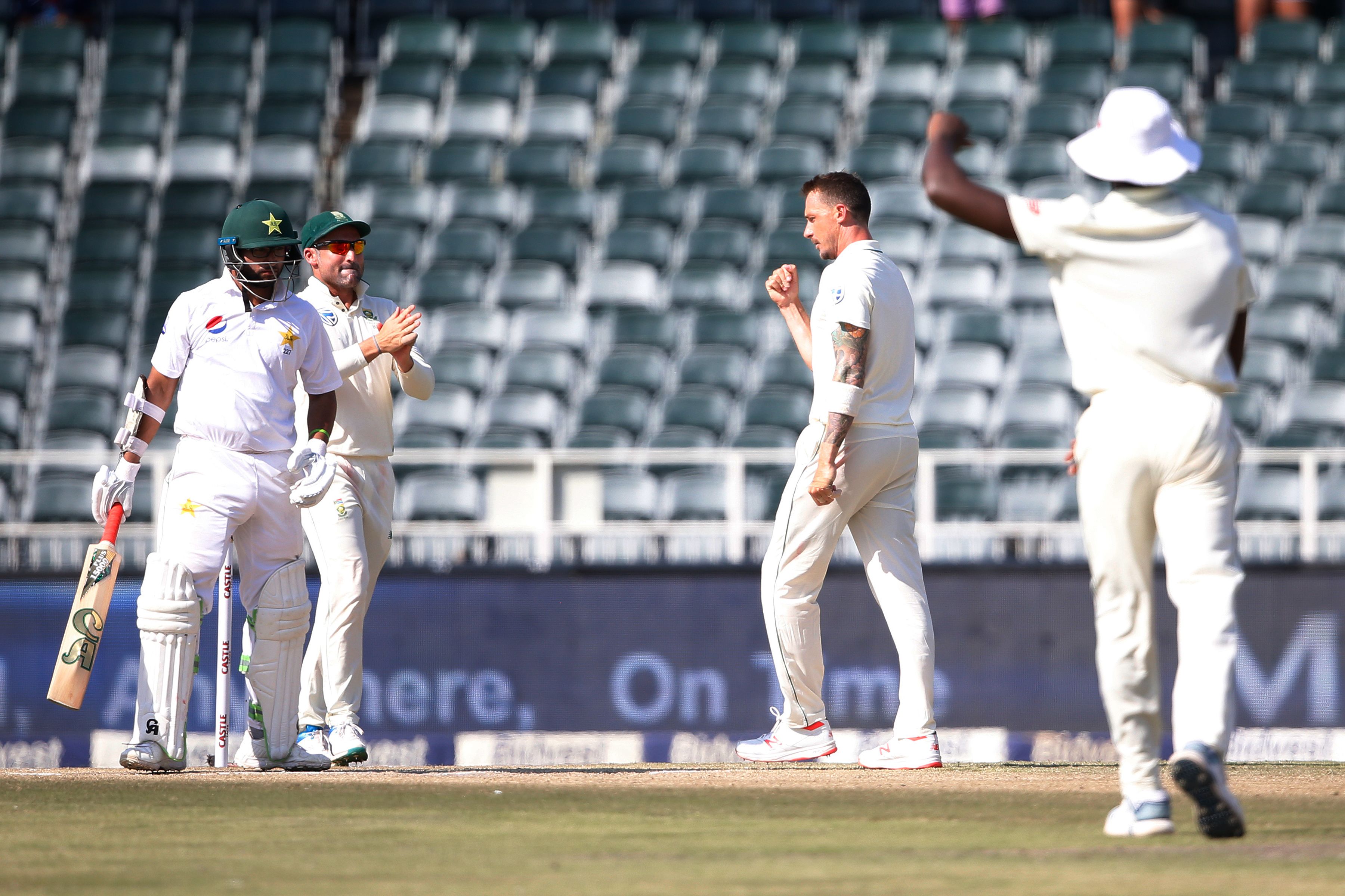 Pakistan fight back after South Africa set 381 target 