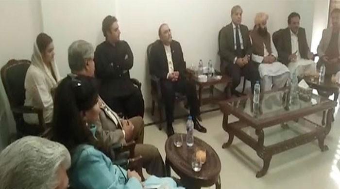 Opposition agrees to adopt joint strategy, give tough time to govt