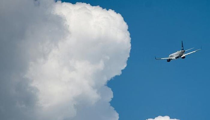 Drone sighting disrupts major U.S. airport Drone sighting disrupts major U.S. airport