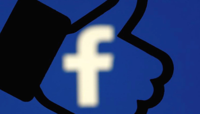 Facebook sees higher profits, more friends