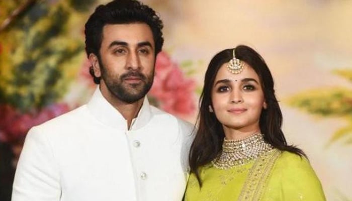 Alia Bhatt says she's 'never seen a more natural actor' than Ranbir Kapoor