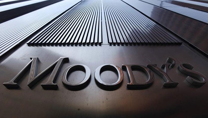 Moody's changes Pakistan banking system outlook to negative