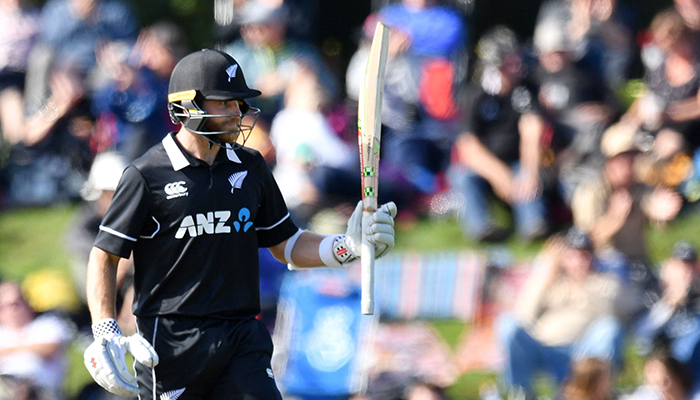 Guptill century secures ODI series for New Zealand over Bangladesh