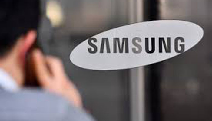 Samsung bends over backwards to rev smartphone desire