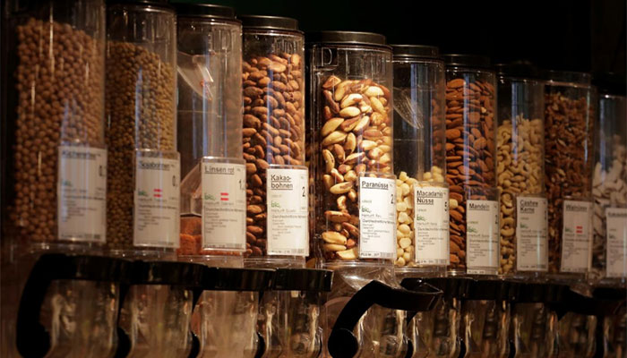 Eating nuts tied to lower heart disease risk for diabetics