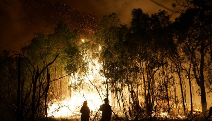 Bushfires rage after Australia's hottest summer on record