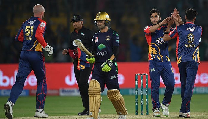 Shinwari’s last over turns the table on Gladiators as Kings win thriller by one run