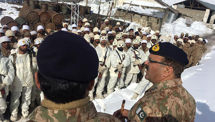 Rawalpindi corps commander visits troops at Siachen: ISPR