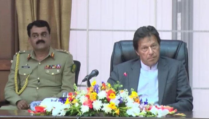 PM Imran meets students from Harvard Kennedy School