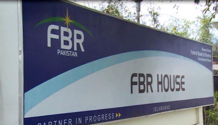 FBR rejects revising tax rates for non-filers withdrawing cash over Rs25,000