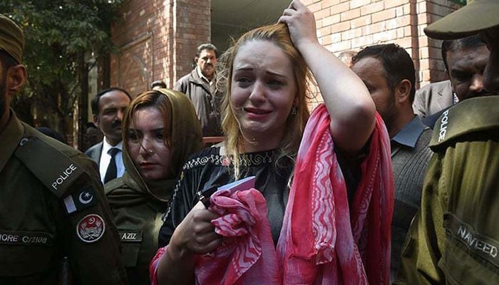 Czech model challenges conviction in drug smuggling case