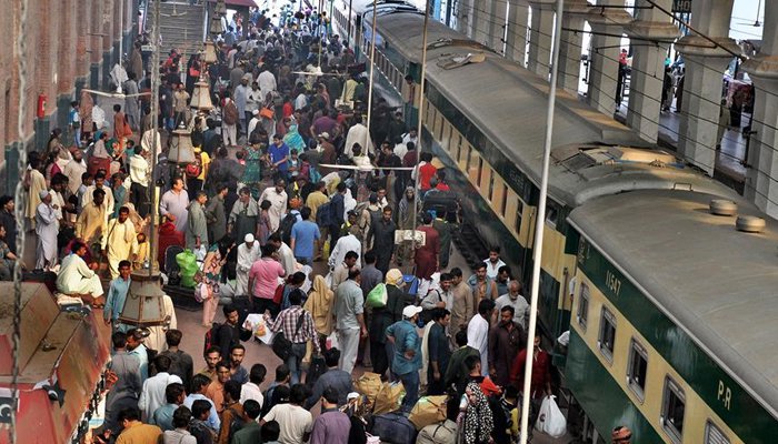 Railway traffic remains affected for fourth day