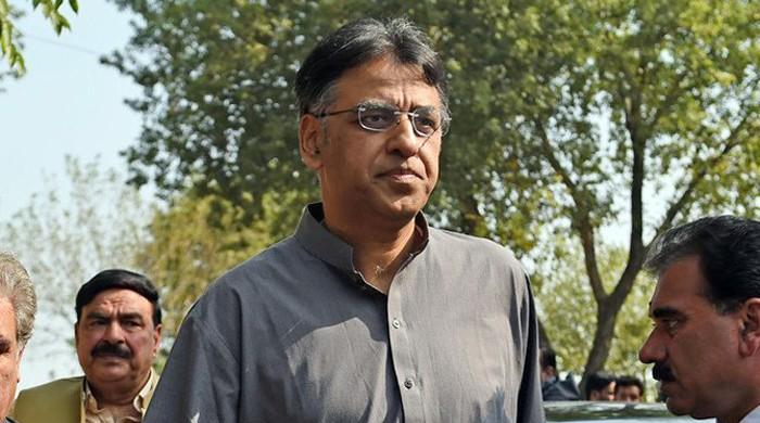 Govt refutes reports of Asad Umar's removal, major changes in cabinet