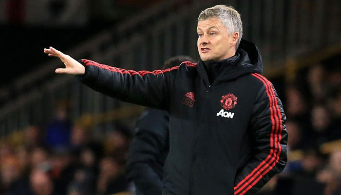 Solskjaer eyes strong finish as Everton lie in wait