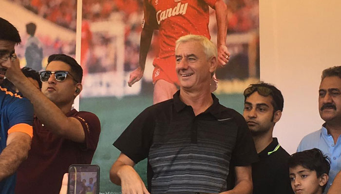 Liverpool legend Ian Rush visits Lyari, appreciates local talent