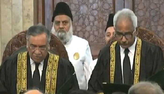 Justice Qazi Muhammad Amin takes oath as Supreme Court judge