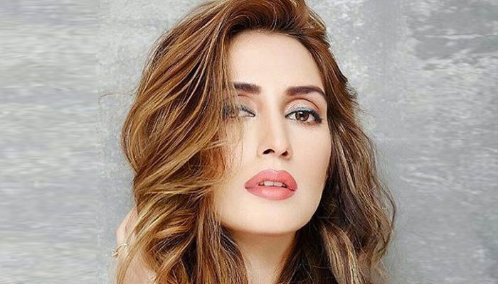 Fame, respect should be earned through hard work, not by childish walkouts: Iman Ali