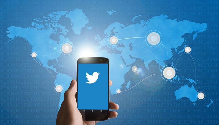 Twitter adds way to report voter-tricking tweets