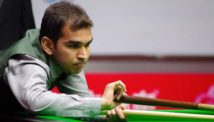 Pakistan’s top snooker player turns to crowdfunding 