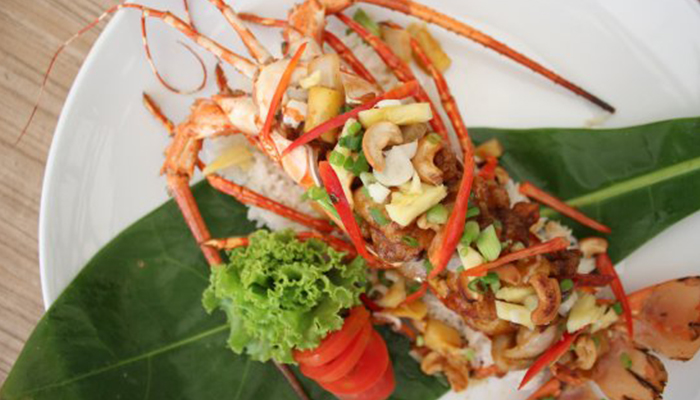 Recipe: Kung Pao lobster with dried chilli and cashewnut